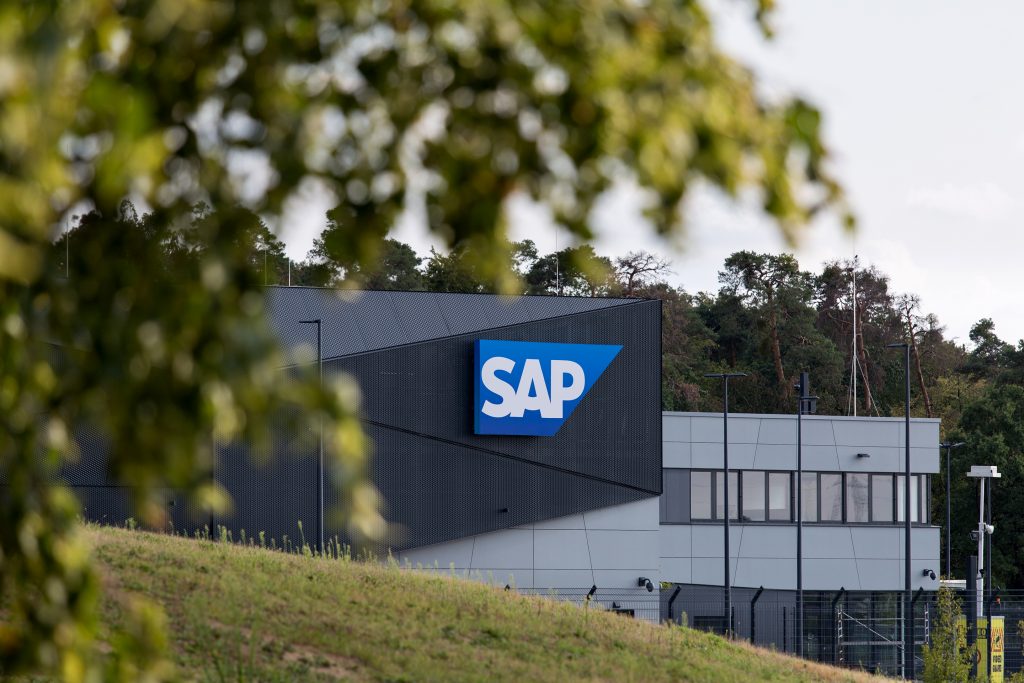 شرکت SAP یکی از شرکت های اصلی تأمین کننده نرم افزار برنامه ریزی منابع سازمان ERP است